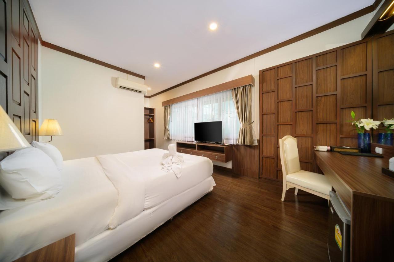 The Wing Lanna Hotel Чиангмай Екстериор снимка