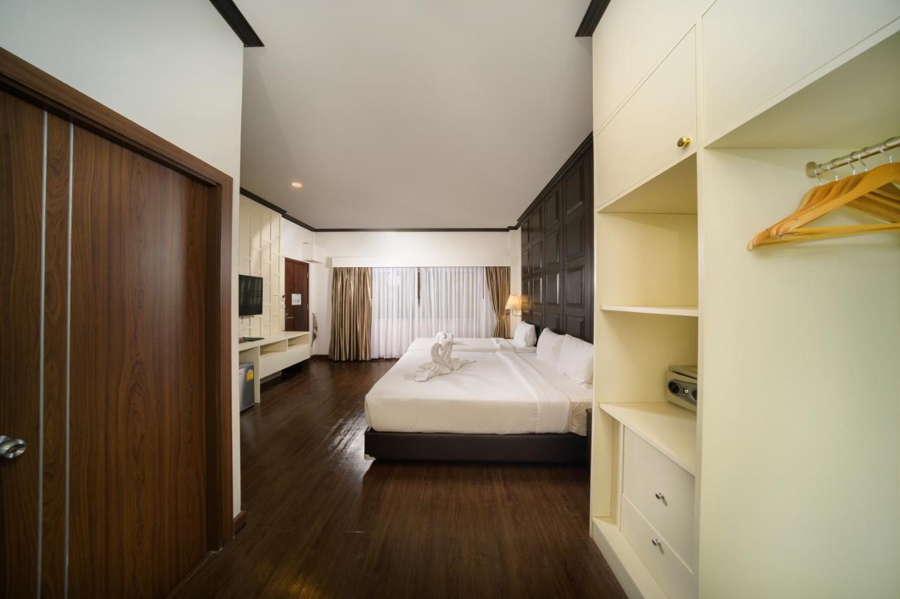 The Wing Lanna Hotel Чиангмай Екстериор снимка