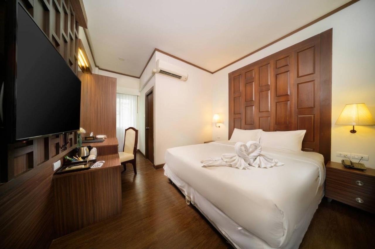 The Wing Lanna Hotel Чиангмай Екстериор снимка