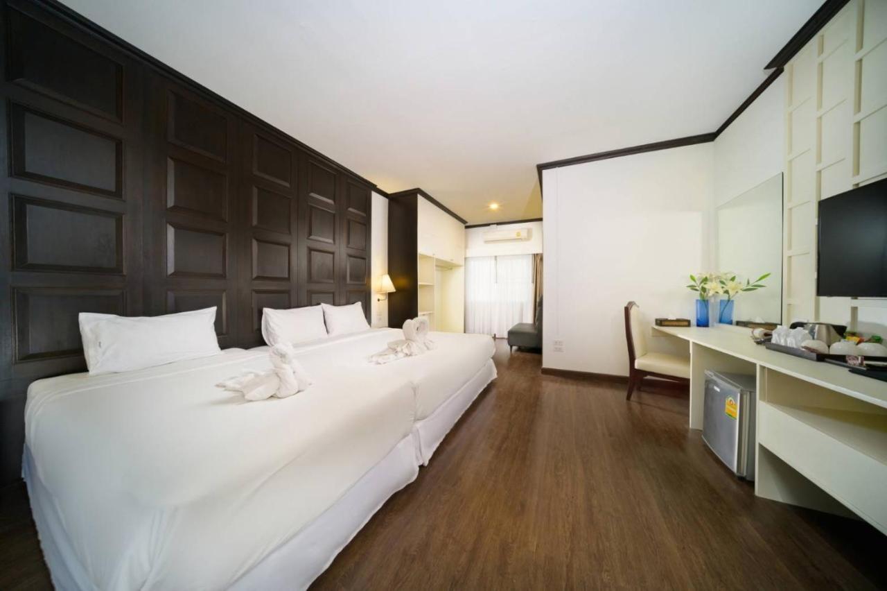 The Wing Lanna Hotel Чиангмай Екстериор снимка
