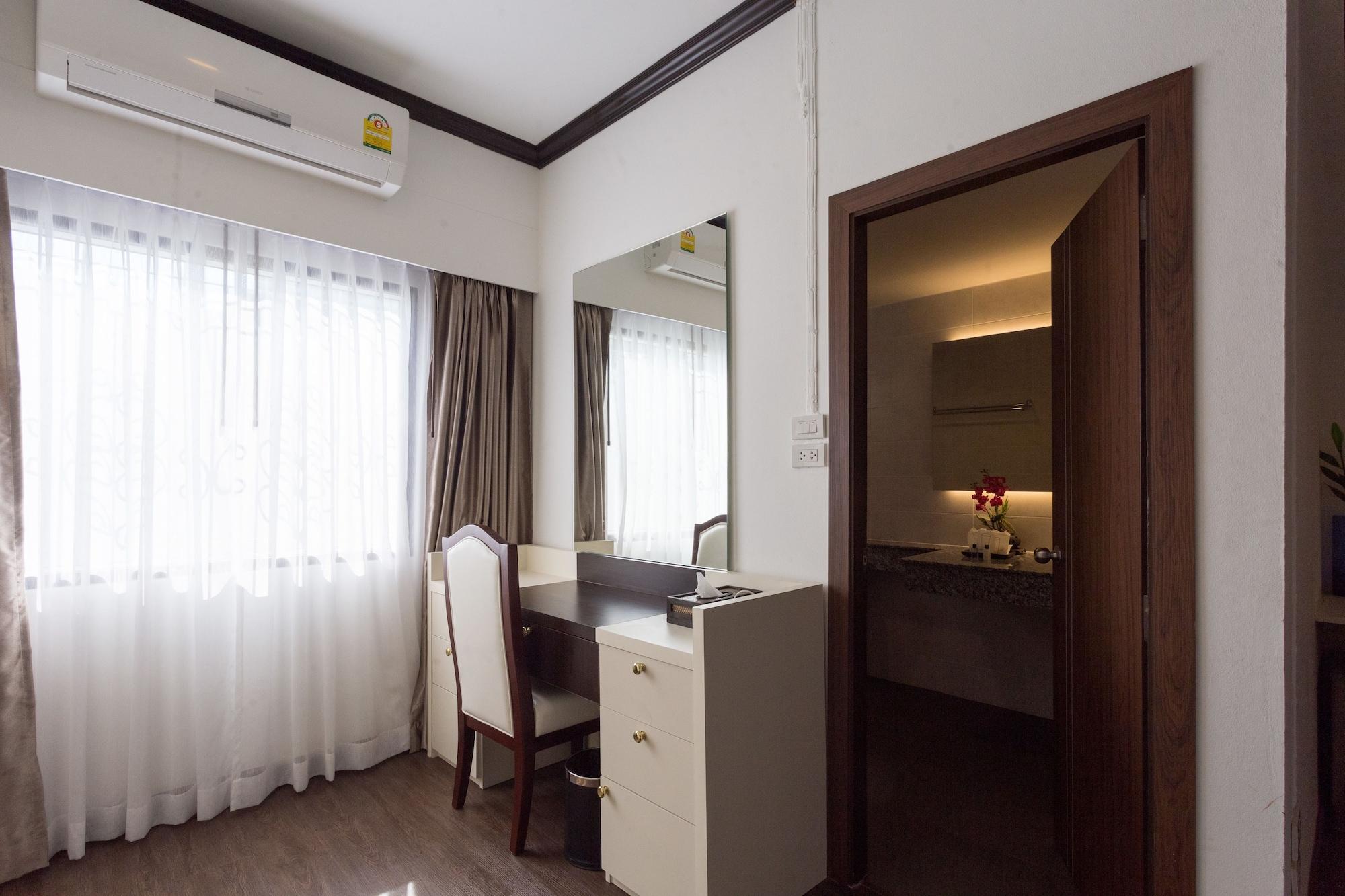 The Wing Lanna Hotel Чиангмай Екстериор снимка